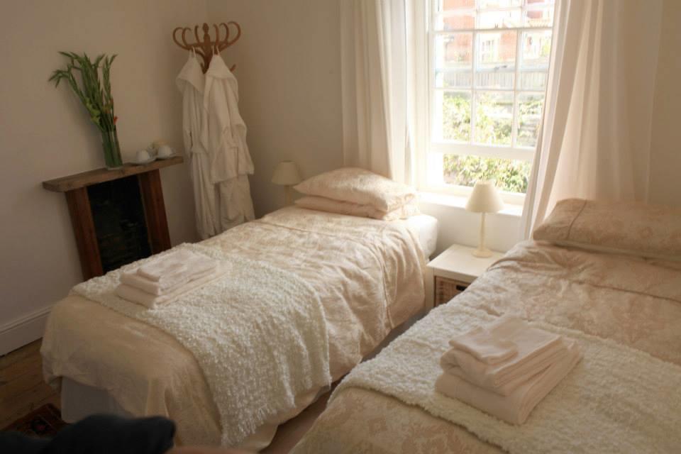 Bed and Breakfast Moon In The Apple Tree Glastonbury Zimmer foto